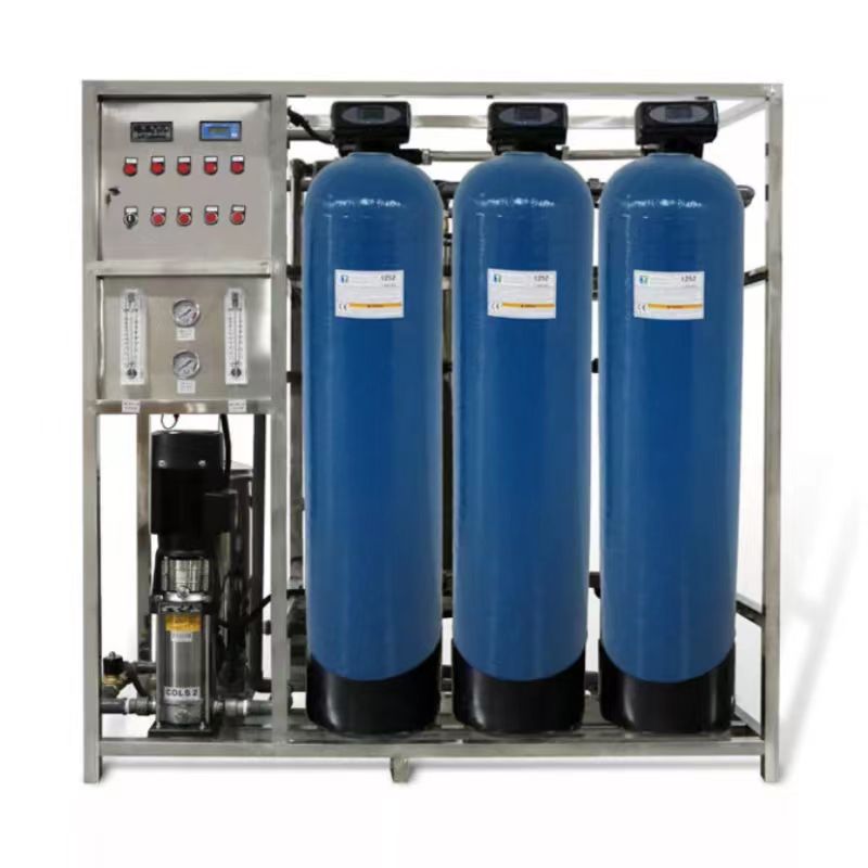 The Dual Guardians: How RO Systems Tackle Dissolved and Suspended Particles in Water